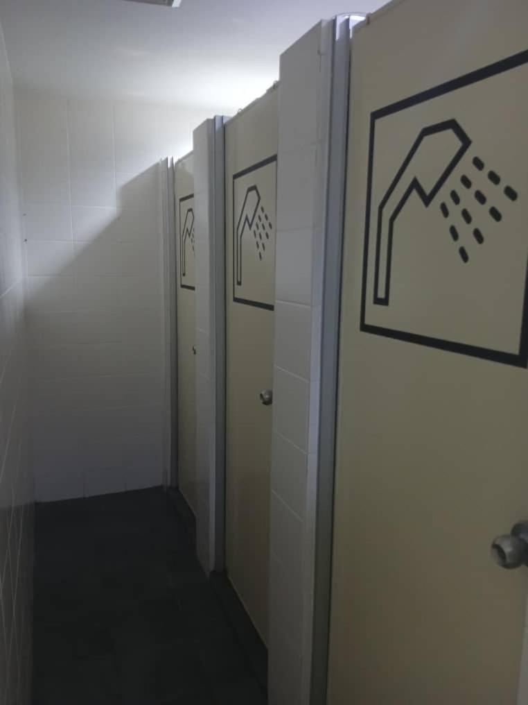 Capsule Inn Kota Kinabalu Exterior foto