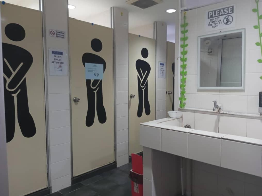 Capsule Inn Kota Kinabalu Exterior foto
